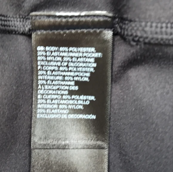 The North Face Women's Black Bike Shorts - Picture 5 of 6